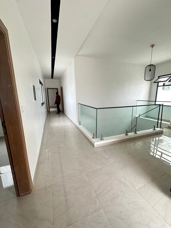 Duplex F5 aux Almadies