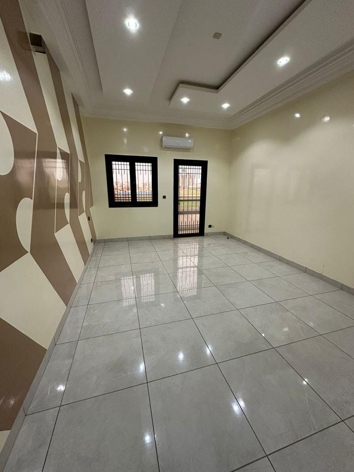 Appartement 4 pièces aux Almadies